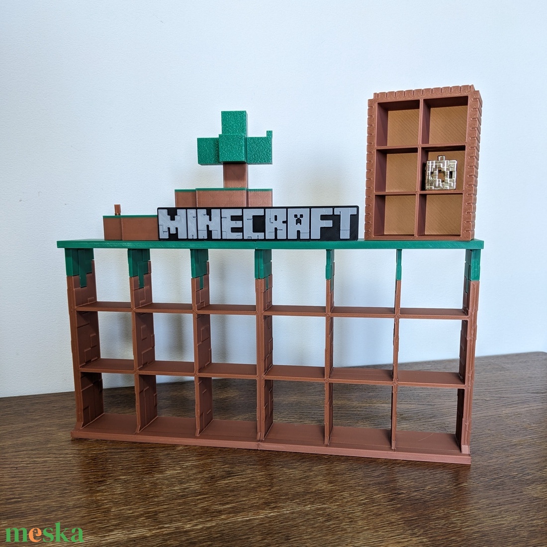 Minecraft Kinder Joy Figura Játék Tartó Állvány Creeper Díszlettel - otthon & életmód - dekoráció - fali és függő dekoráció - fali kulcstartó - Meska.hu