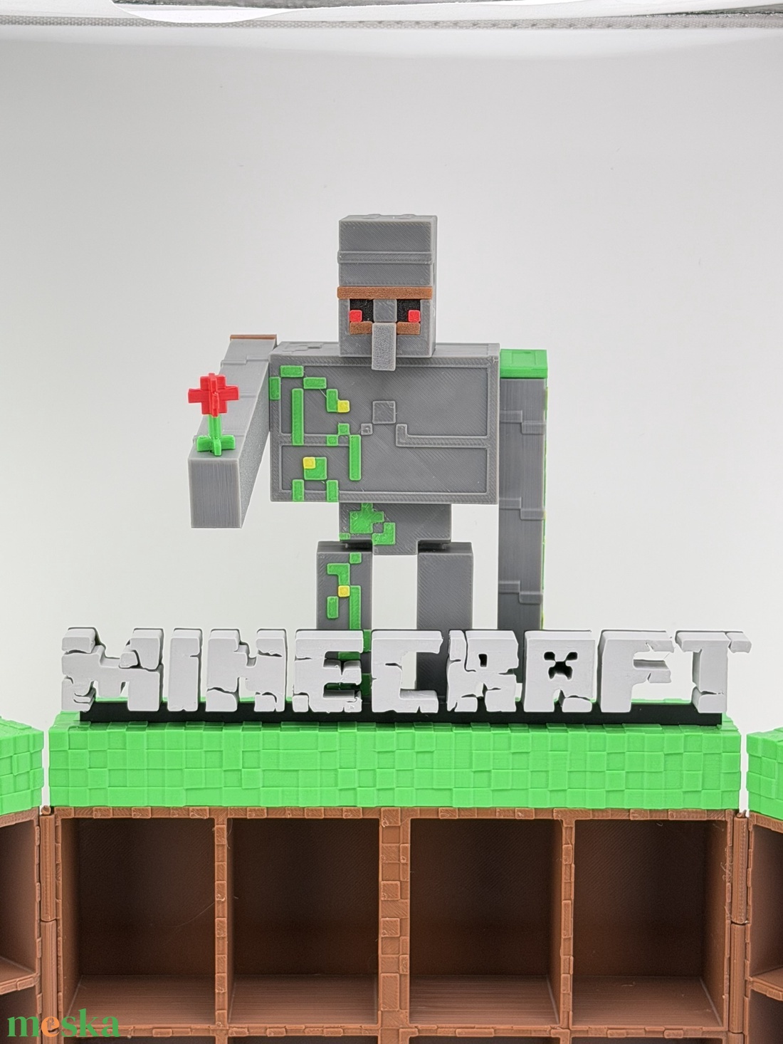 Minecraft Kinder Joy Figura Játék Tartó Állvány Díszlettel - otthon & életmód - dekoráció - fali és függő dekoráció - fali kulcstartó - Meska.hu