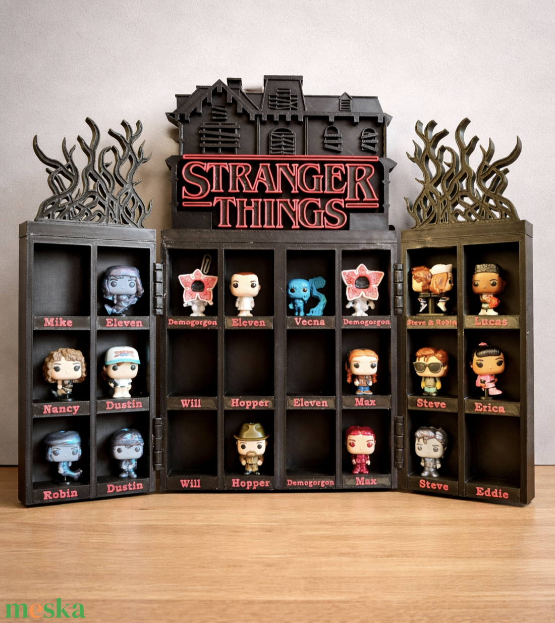 Stranger Things Kinder Joy Funko Figura Tartó Variálható Névtábkákkal - otthon & életmód - dekoráció - fali és függő dekoráció - fali kulcstartó - Meska.hu