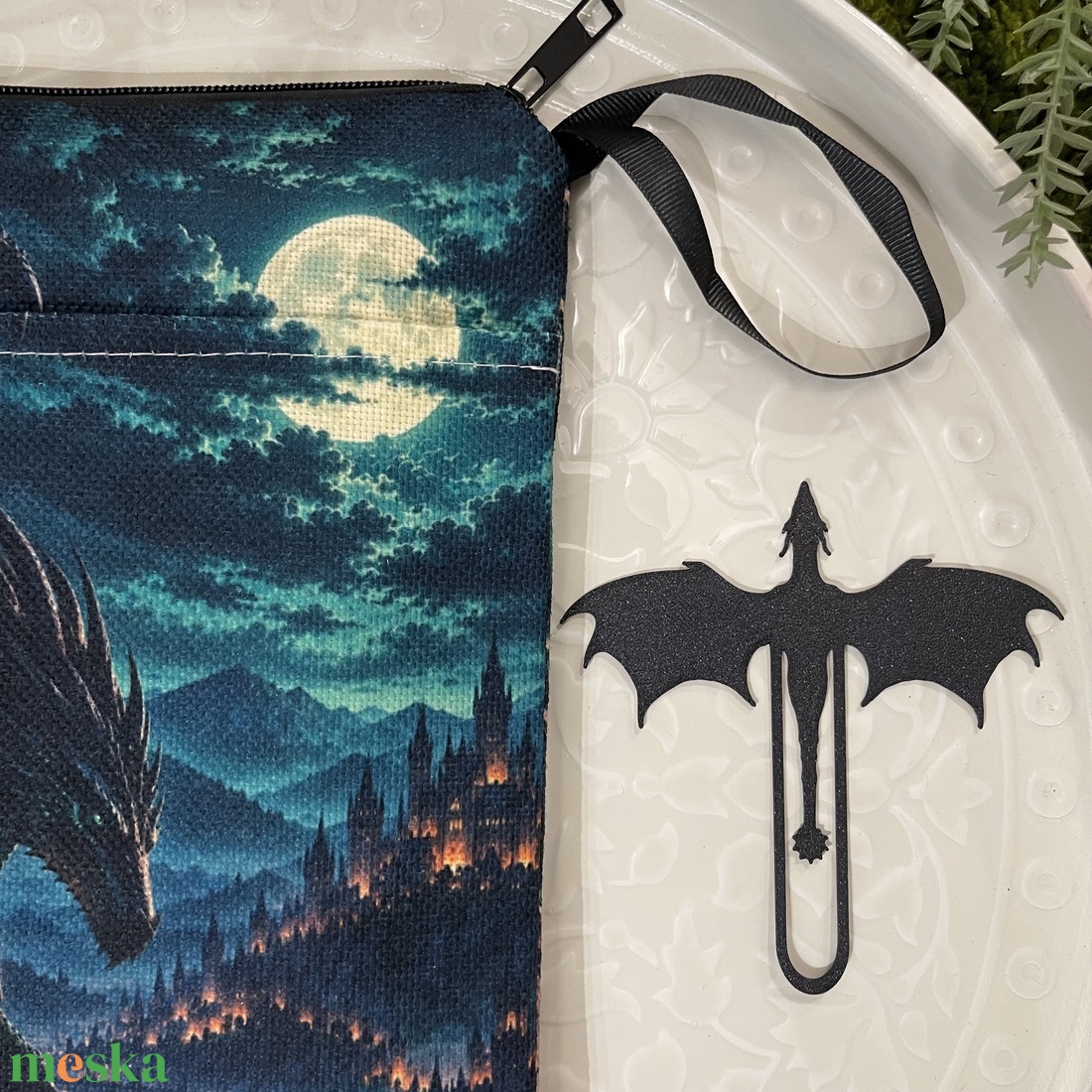 Éjféli sárkány � fantasy könyvtok, ajándék 3D nyomtatott könyvjelzővel - könyv & zene - könyvtok - Meska.hu
