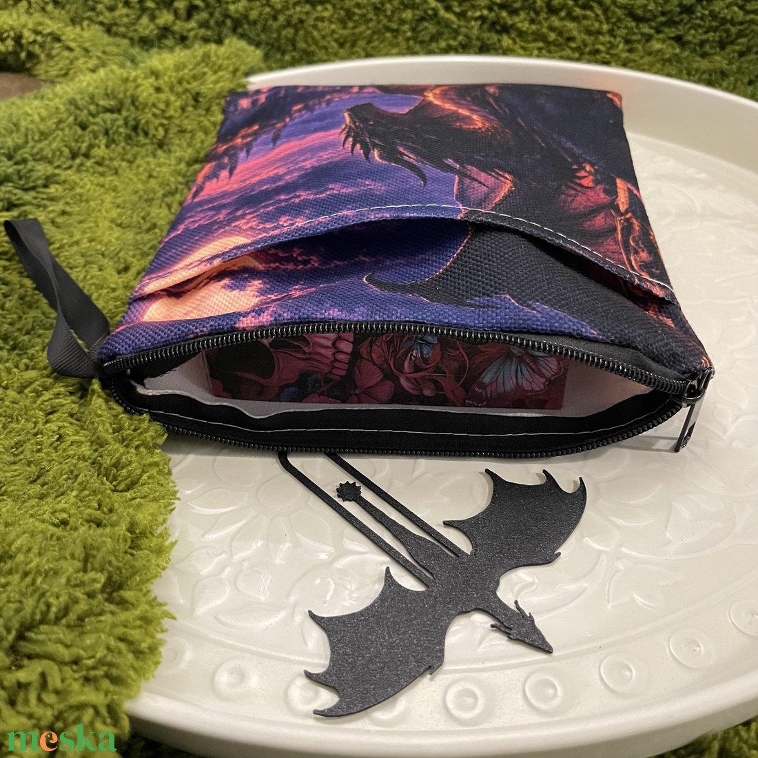Alkonyi sárkány � lila fantasy könyvtok, ajándék 3D nyomtatott könyvjelzővel - könyv & zene - könyvtok - Meska.hu