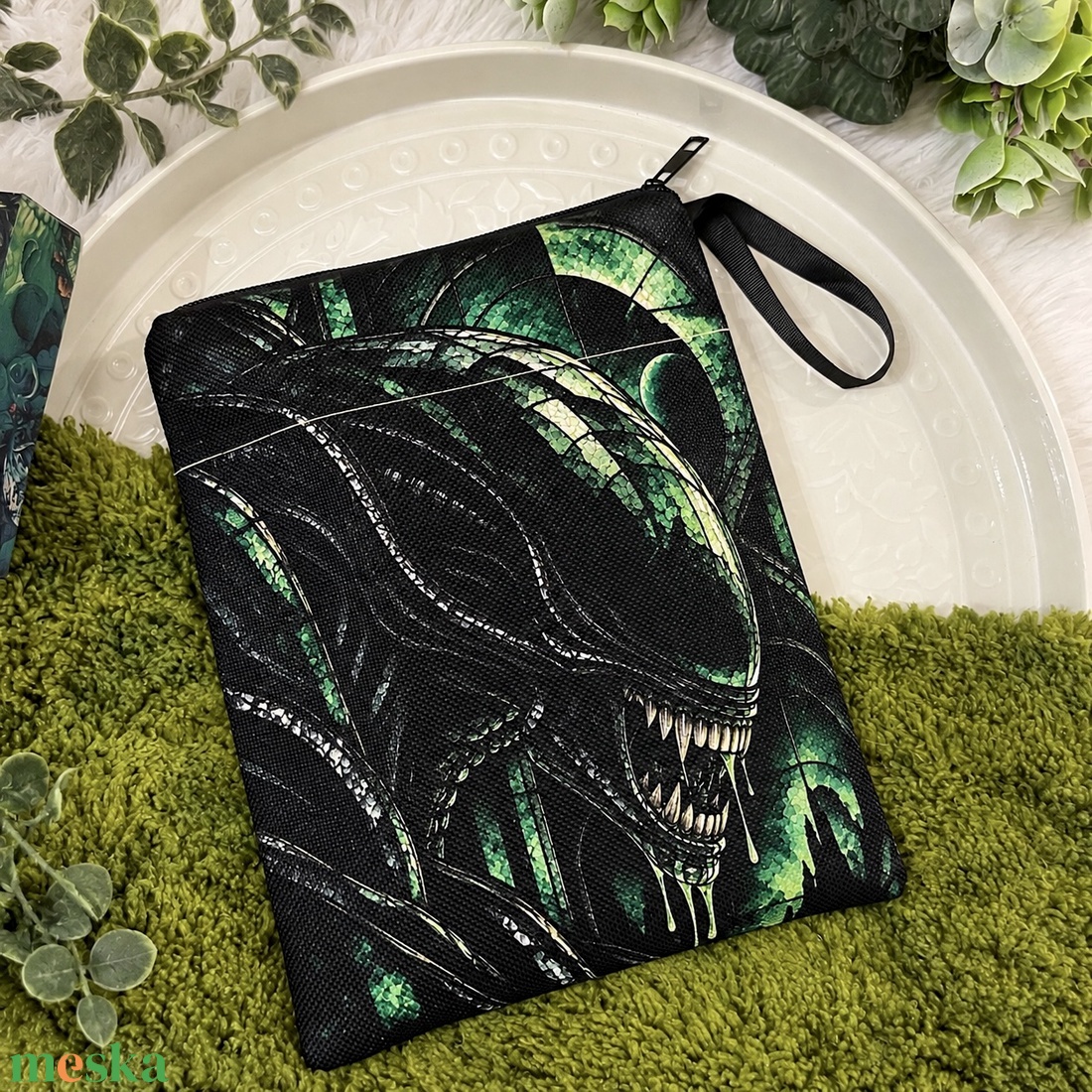 Smaragdzöld rémálom � Xenomorph könyvtok ALIEN - könyv & zene - könyvtok - Meska.hu