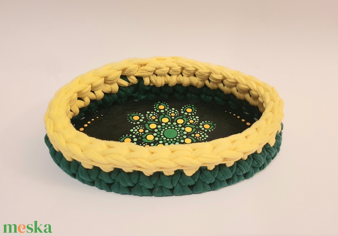 Horgolt kosár mandala díszítéssel - otthon & életmód - dekoráció - spiritualitás - mandala - Meska.hu Horgolt kosár mandala díszítéssel - otthon & életmód - dekoráció - spiritualitás - mandala - Meska.hu