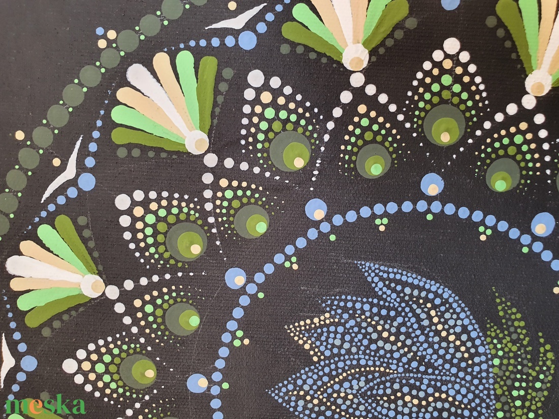 Fekete alapon zöld és áfonya és fehér színű mandala, liliom jelképpel - otthon & életmód - dekoráció - spiritualitás - mandala - Meska.hu