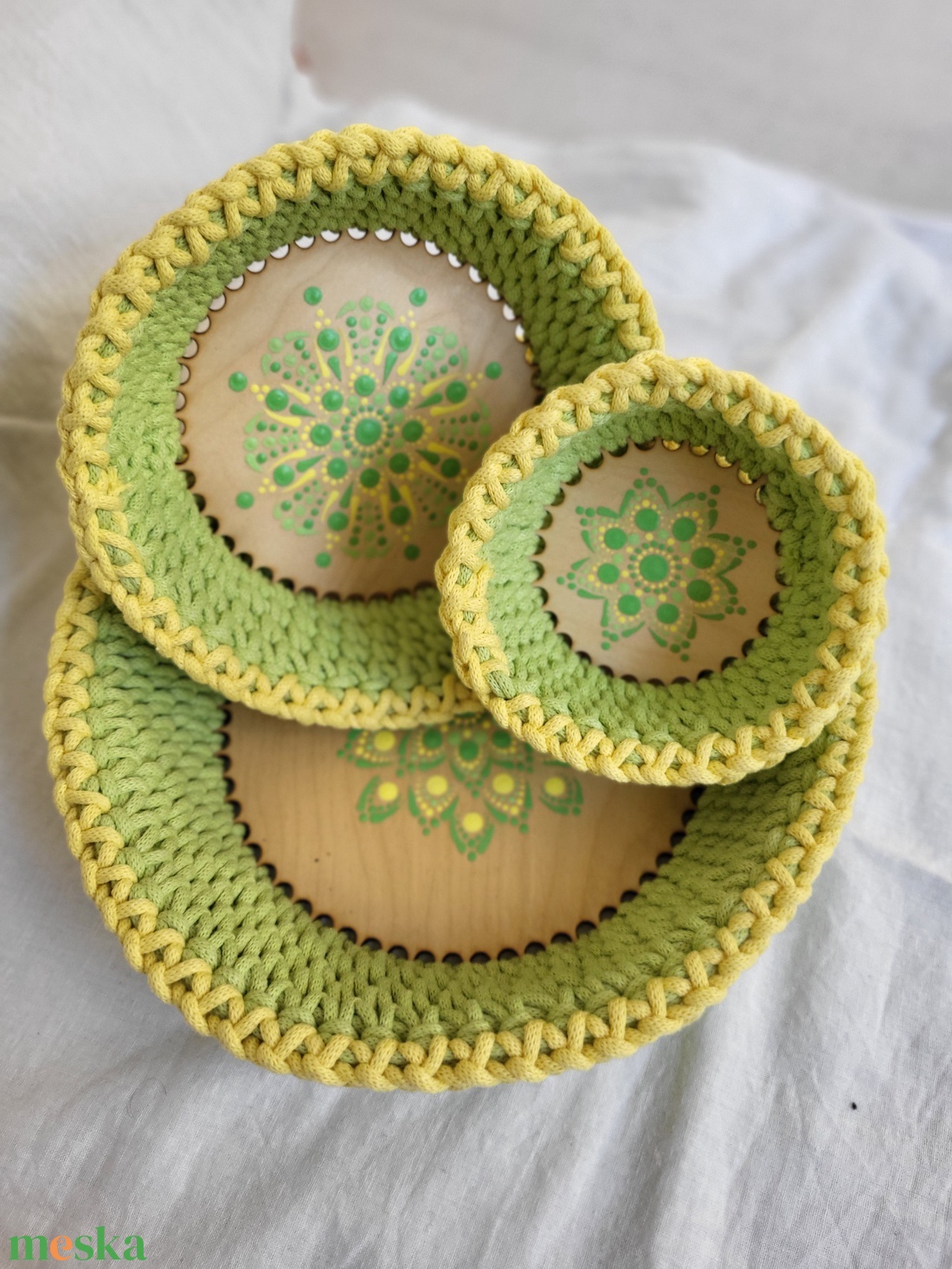 Sárga, világoszöld díszítésű, horgolt kosarak (3 db) mandala díszítéssel - otthon & életmód - tárolás & rendszerezés - tárolókosár - Meska.hu Sárga, világoszöld díszítésű, horgolt kosarak (3 db) mandala díszítéssel - otthon & életmód - tárolás & rendszerezés - tárolókosár - Meska.hu