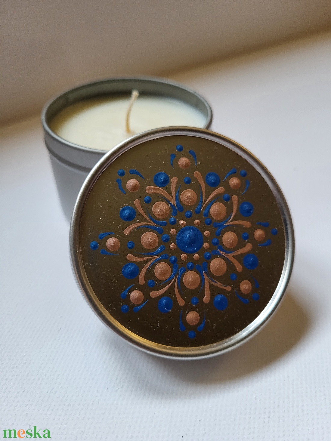 Levendulás gyertya ezüst fém tégelyben, mandala díszítéssel - otthon & életmód - gyertya, illat, aroma - gyertyatartó - Meska.hu Levendulás gyertya ezüst fém tégelyben, mandala díszítéssel - otthon & életmód - gyertya, illat, aroma - gyertyatartó - Meska.hu