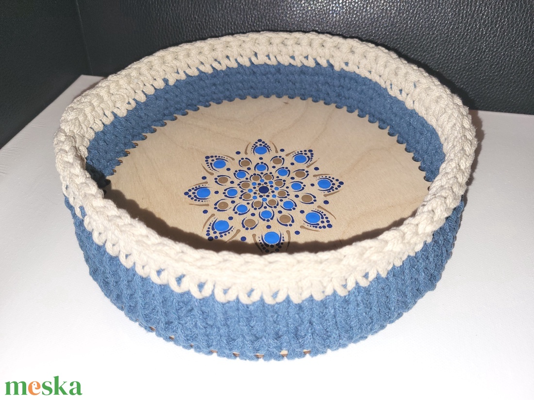 Kék és beige horgolt kosár mandala díszítéssel - otthon & életmód - tárolás & rendszerezés - tárolókosár - Meska.hu Kék és beige horgolt kosár mandala díszítéssel - otthon & életmód - tárolás & rendszerezés - tárolókosár - Meska.hu