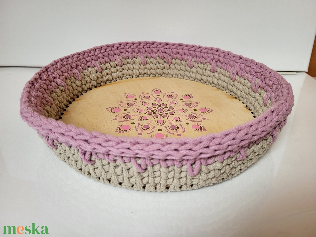 Beige és világoslila horgolt kosár mandala díszítéssel, Húsvétra tojás- , csokigyűjtéshez - otthon & életmód - tárolás & rendszerezés - tárolókosár - Meska.hu Beige és világoslila horgolt kosár mandala díszítéssel, Húsvétra tojás- , csokigyűjtéshez - otthon & életmód - tárolás & rendszerezés - tárolókosár - Meska.hu