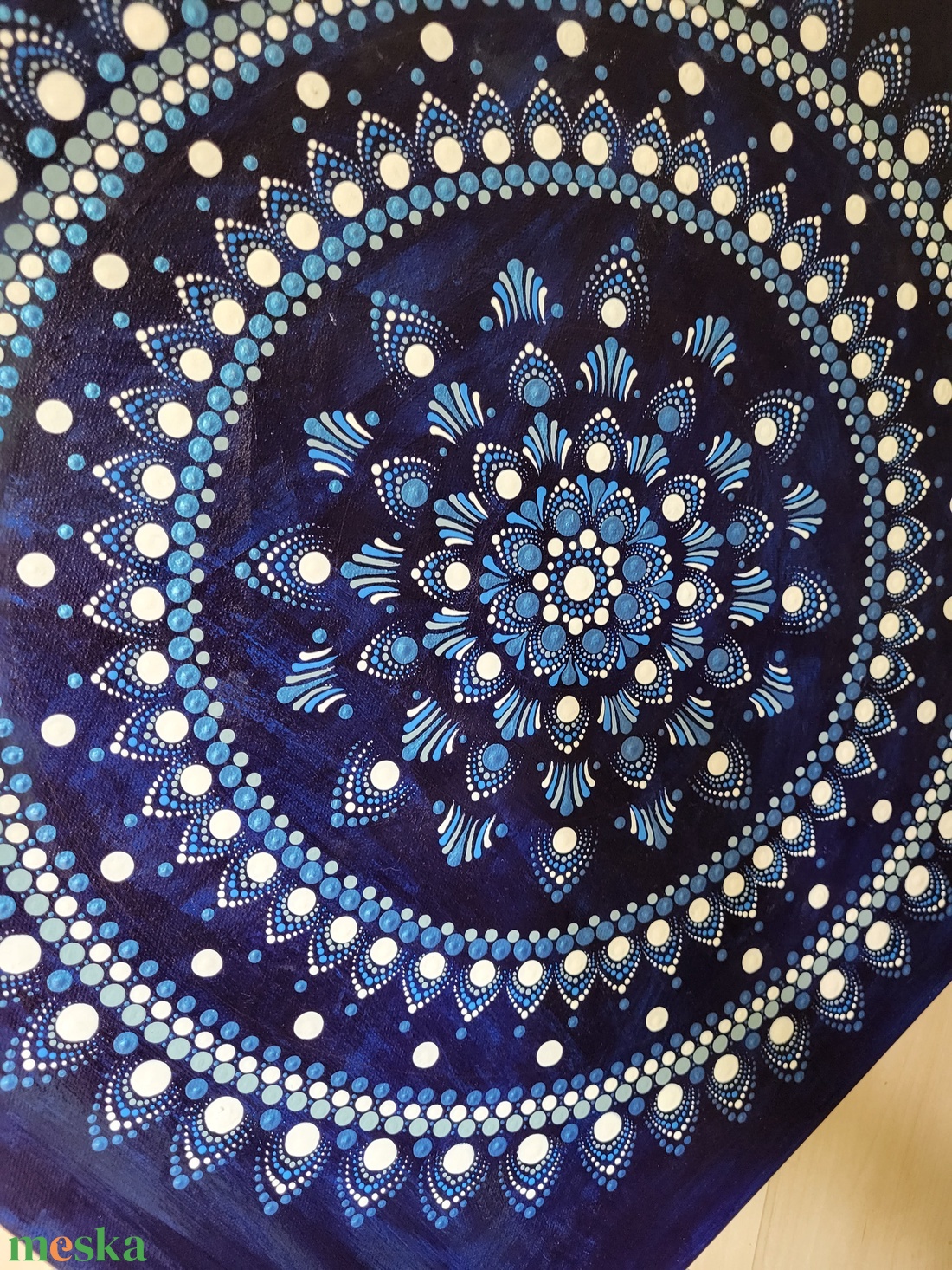 Kék alapon fehér, szürke és kék színű mandala - otthon & életmód - dekoráció - spiritualitás - mandala - Meska.hu