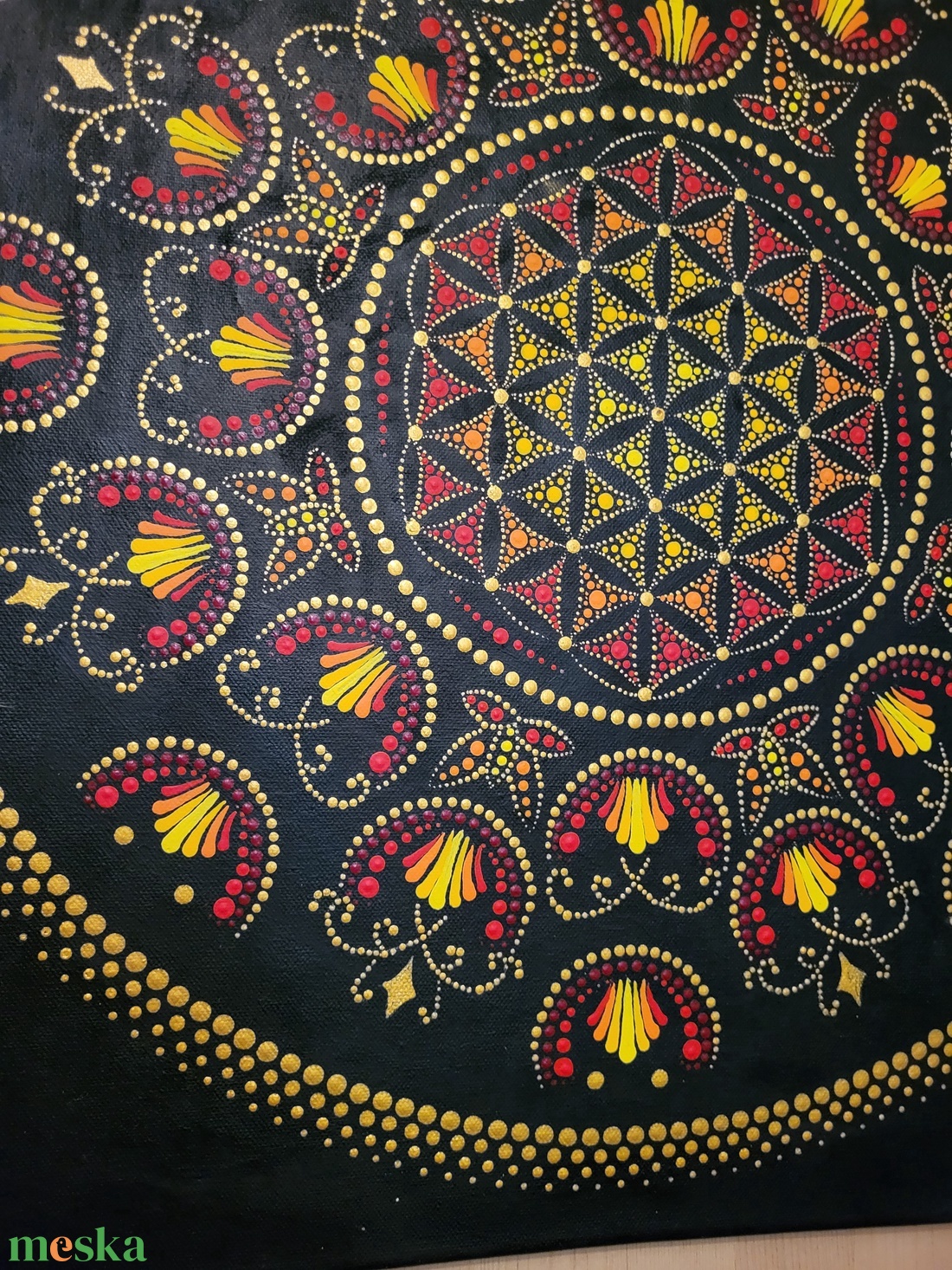 Fekete alapon arany, piros, sárga és narancs színű mandala - otthon & életmód - dekoráció - spiritualitás - mandala - Meska.hu