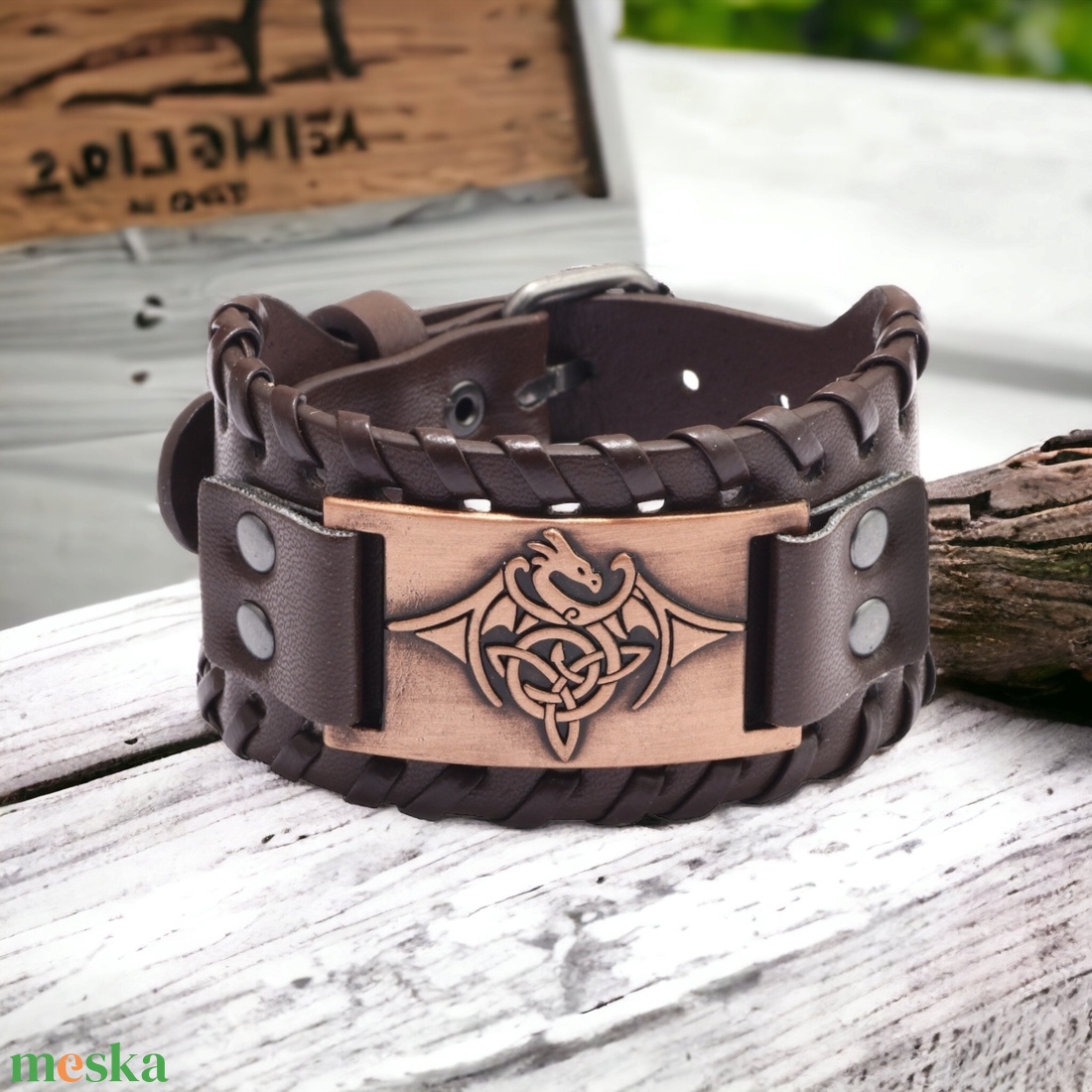 Dragon viking barna bőr karkötő - ékszer - karkötő - széles karkötő - Meska.hu Dragon viking barna bőr karkötő - ékszer - karkötő - széles karkötő - Meska.hu