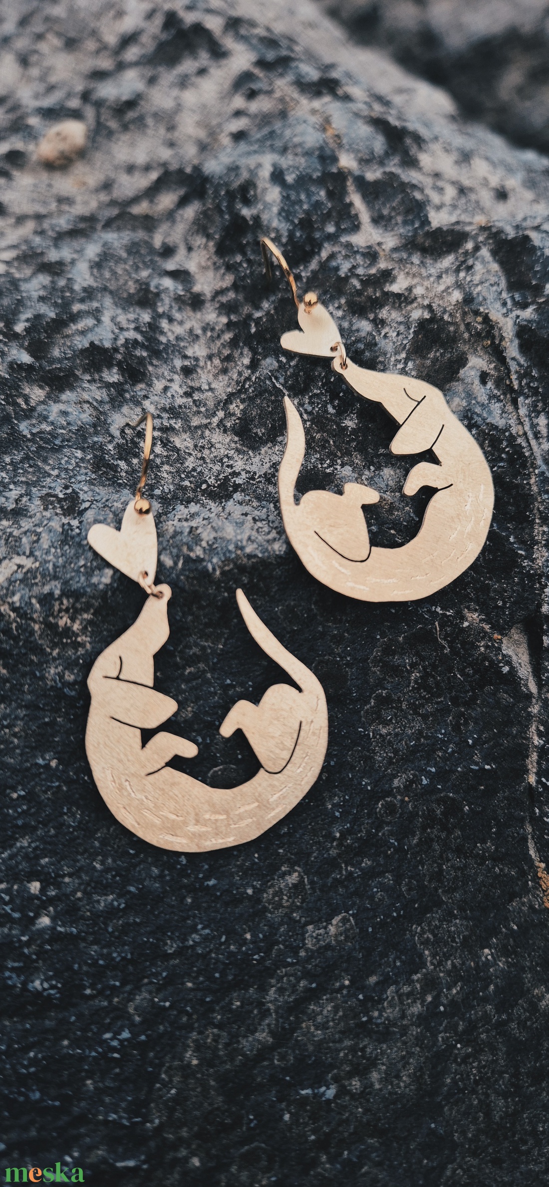 Tacskó sárgaréz fülbevaló - ékszer - fülbevaló - lógó fülbevaló - Meska.hu