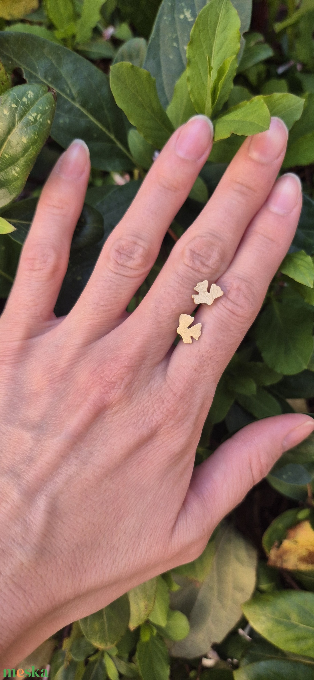 Ginkgo biloba mini bedugós fülbevaló - ékszer - fülbevaló - pötty fülbevaló - Meska.hu