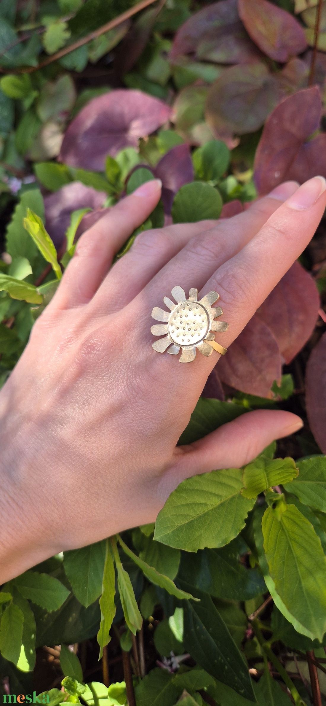 Tavaszi virág, margaréta sárgaréz gyűrű  - ékszer - gyűrű - figurális gyűrű - Meska.hu