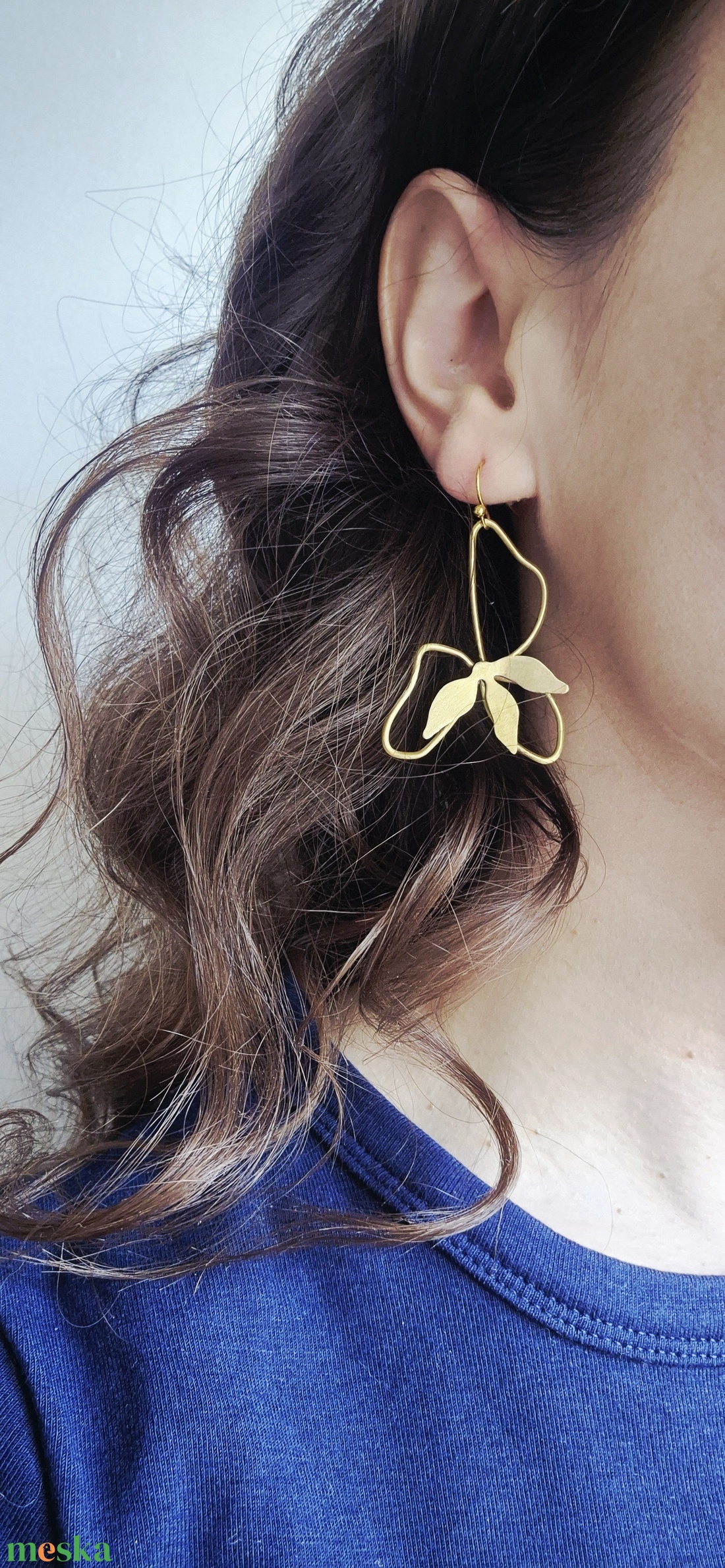 Virág fülbevaló sárgarézből, Tavaszi virág fülbevaló  - ékszer - fülbevaló - lógó fülbevaló - Meska.hu