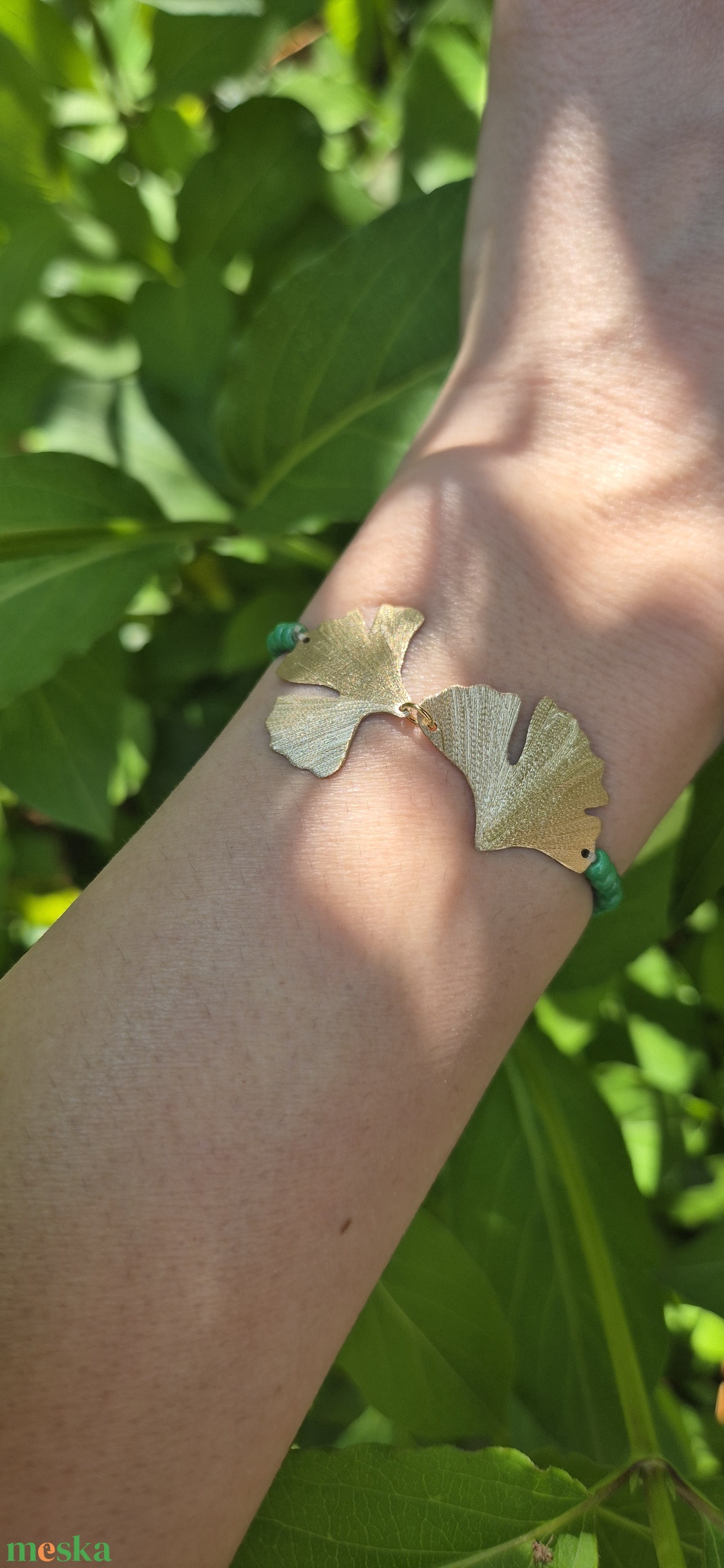 Ginkgo biloba karkötő, zöld Ginkgo biloba karkötő sárgarézből  - ékszer - karkötő - karkötő medállal - Meska.hu