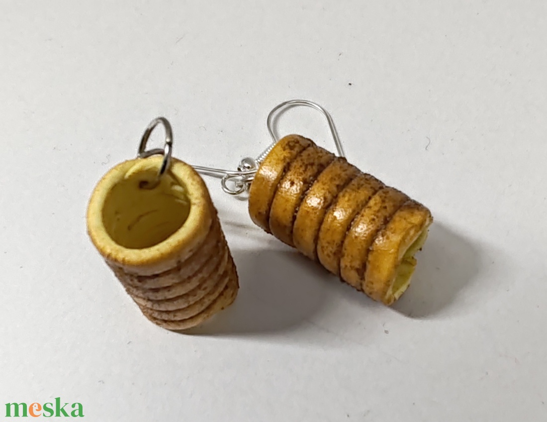 Kürtőskalács fülbevaló - ékszer - fülbevaló - lógó fülbevaló - Meska.hu Kürtőskalács fülbevaló - ékszer - fülbevaló - lógó fülbevaló - Meska.hu
