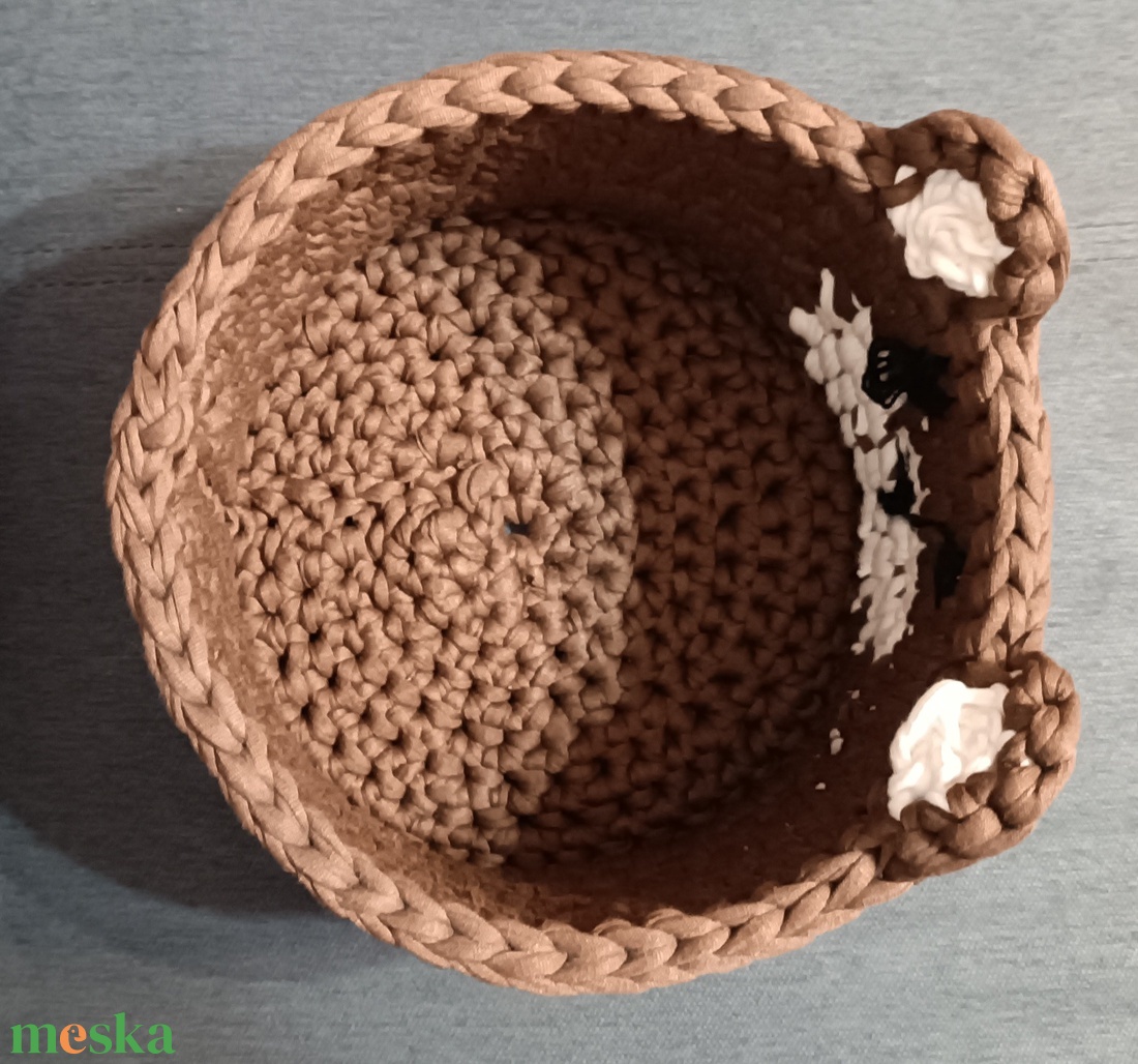 Macis horgolt kosár  - otthon & életmód - tárolás & rendszerezés - tárolókosár - Meska.hu