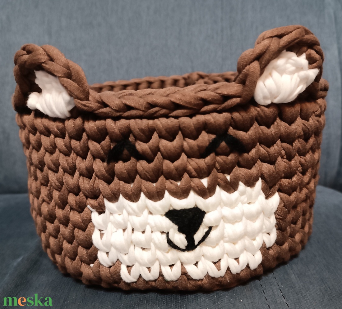 Macis horgolt kosár  - otthon & életmód - tárolás & rendszerezés - tárolókosár - Meska.hu