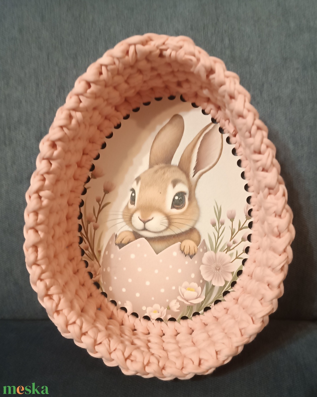 Nyuszi mintás , tojás alakú horgolt  kosár Húsvétra  - otthon & életmód - tárolás & rendszerezés - tárolókosár - Meska.hu