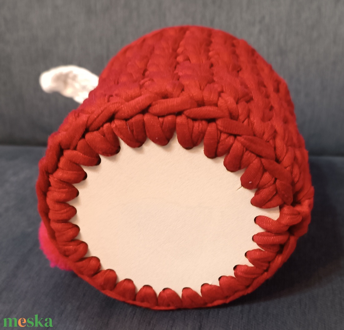 Fehér nyuszi bordó horgolt  kosár Húsvétra  - otthon & életmód - tárolás & rendszerezés - tárolókosár - Meska.hu