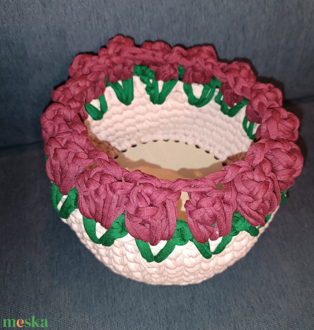 Tulipán mintás horgolt  kosár Anyák Napjára  - otthon & életmód - tárolás & rendszerezés - tárolókosár - Meska.hu
