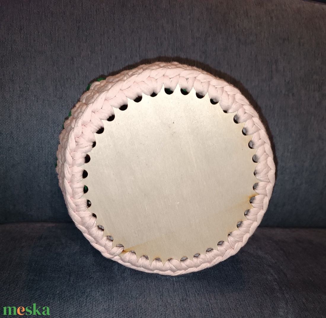 Tulipán mintás horgolt  kosár Anyák Napjára  - otthon & életmód - tárolás & rendszerezés - tárolókosár - Meska.hu