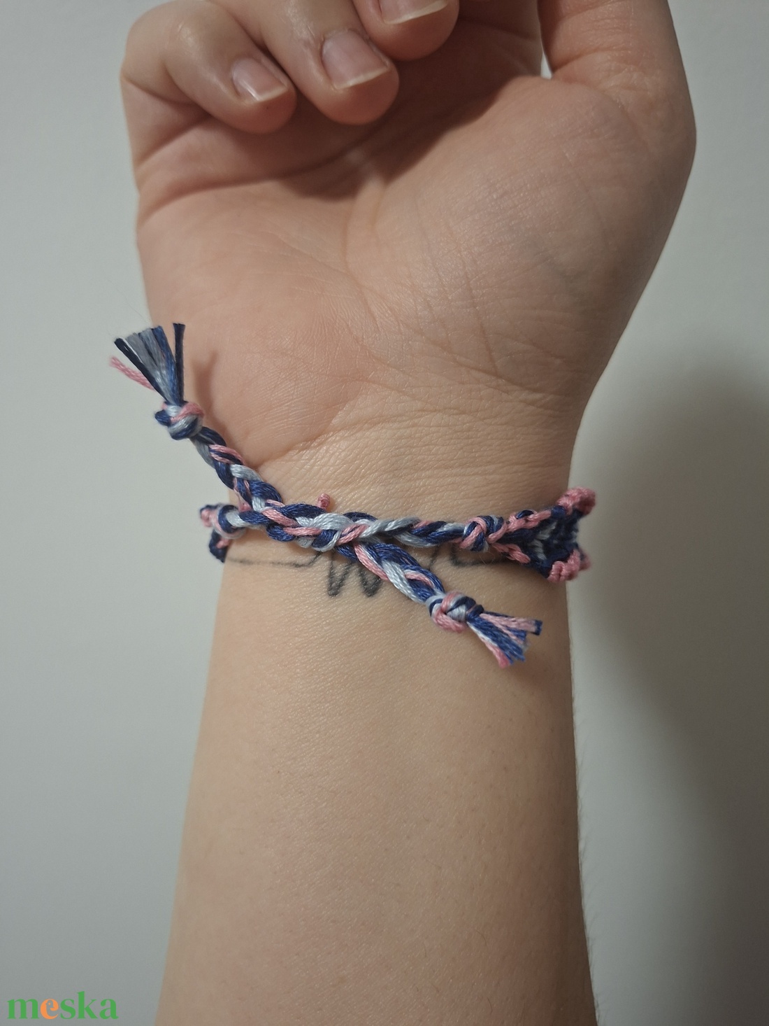 Pillangós karkötő - ékszer - karkötő - kézfej karkötő - Meska.hu