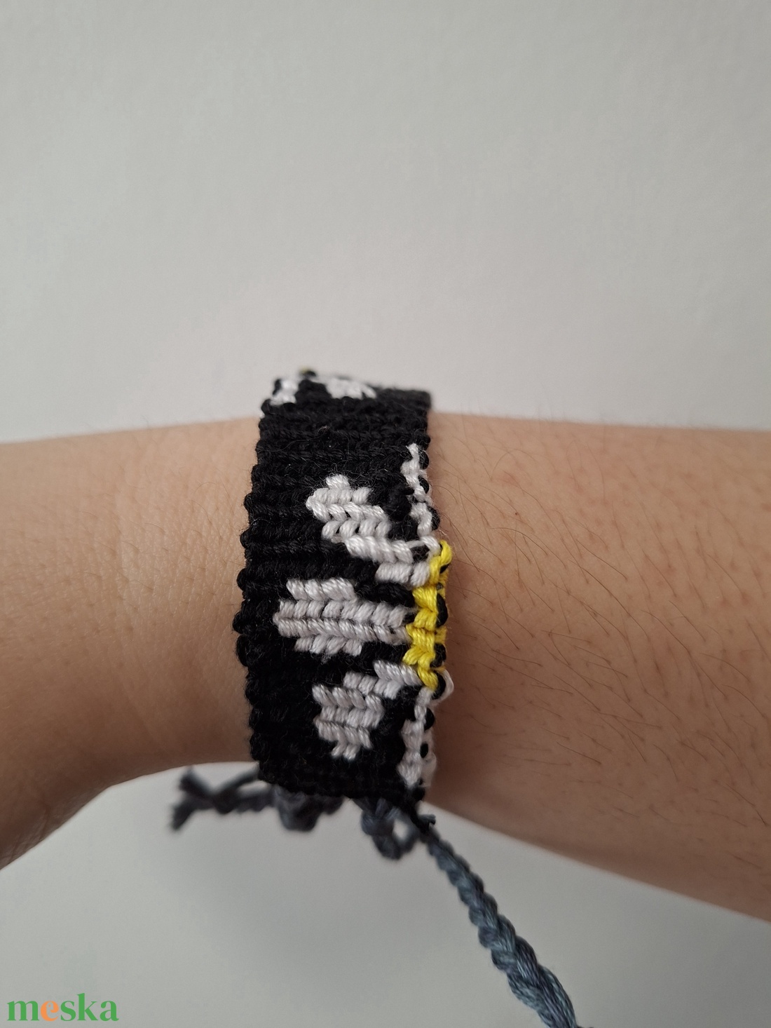 Virágos karkötő - ékszer - karkötő - fonott karkötő - Meska.hu