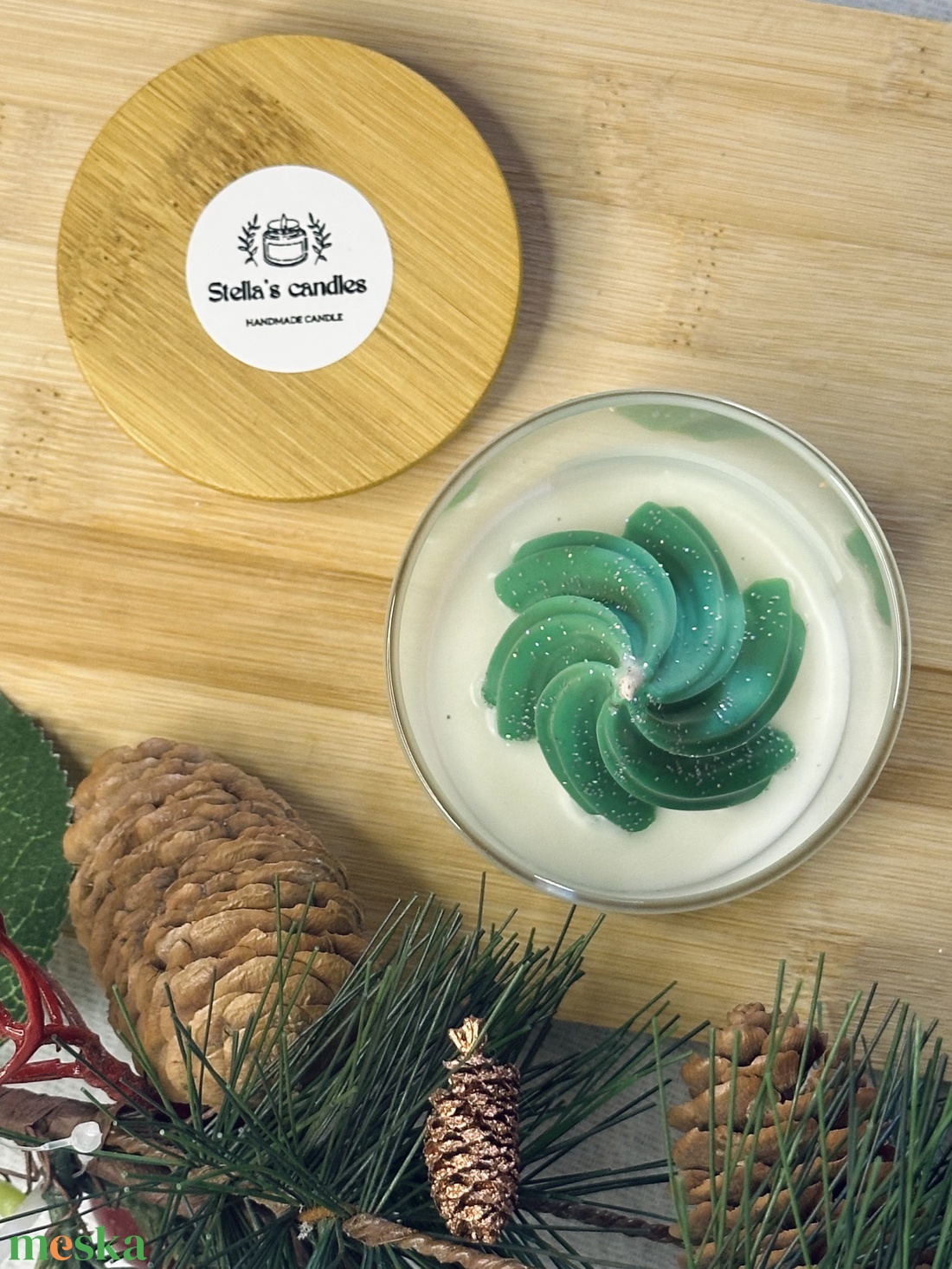 Zöld/fehér karácsonyfa - karácsony - karácsonyi lakásdekoráció - karácsonyi illatgyertya, mécses - Meska.hu