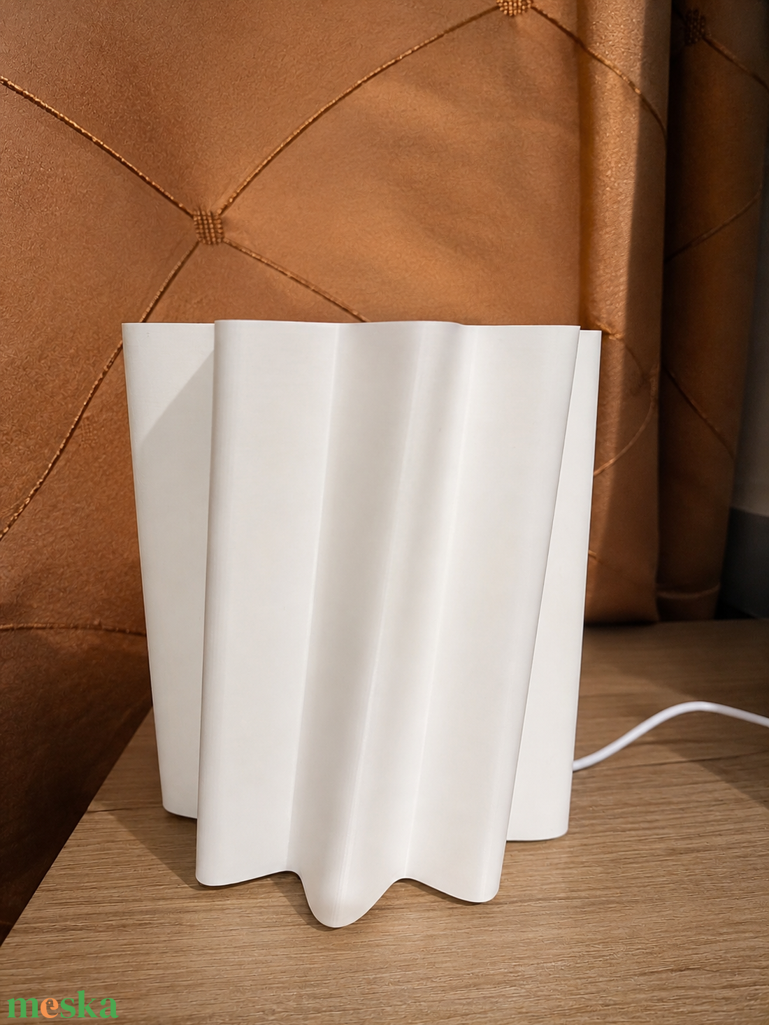Hullám modern, skandináv stílusú asztali led lámpa USB csatlakozóval - otthon & életmód - lámpa - asztali lámpa - Meska.hu