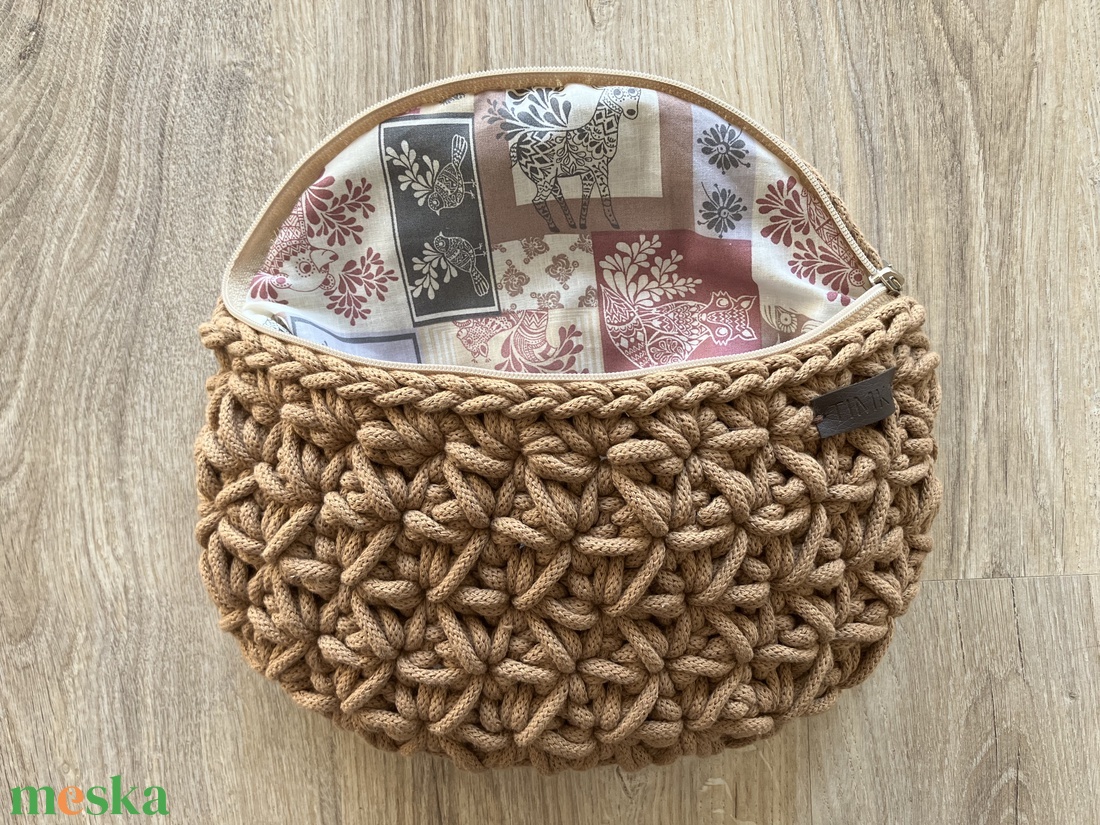 Horgolt jázmin mintás övtáska/crossbody - táska & tok - övtáska - Meska.hu Horgolt jázmin mintás övtáska/crossbody - táska & tok - övtáska - Meska.hu