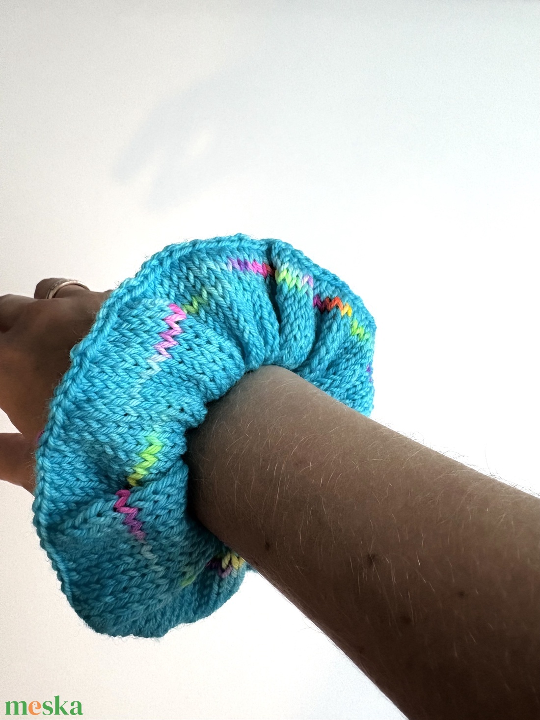 Kötött scrunchie/hajgumi - ruha & divat - hajdísz & hajcsat - hajgumi - Meska.hu