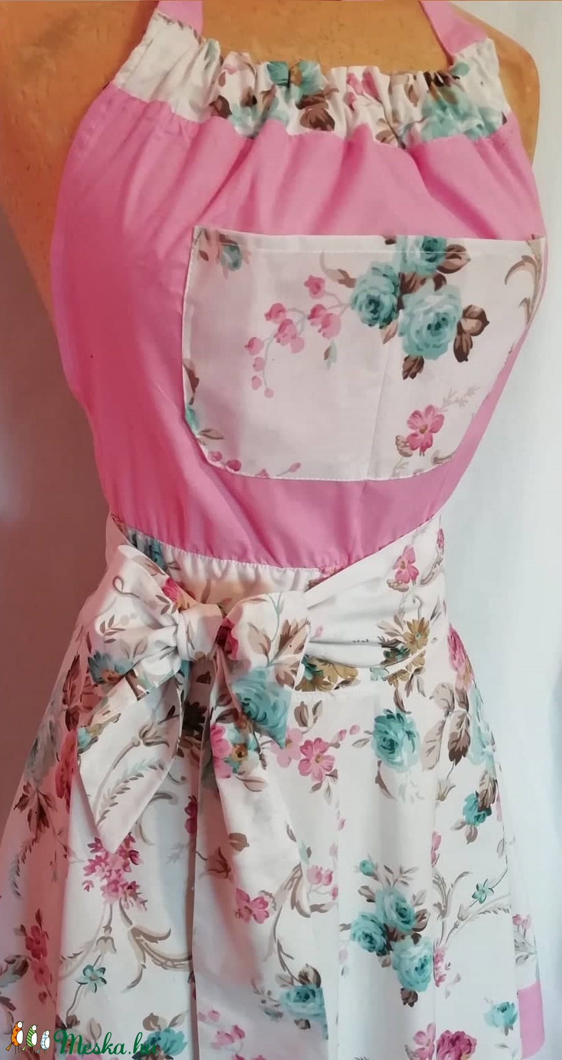 Tavaszi loknis kötény - otthon & életmód - konyhafelszerelés, tálalás - Meska.hu