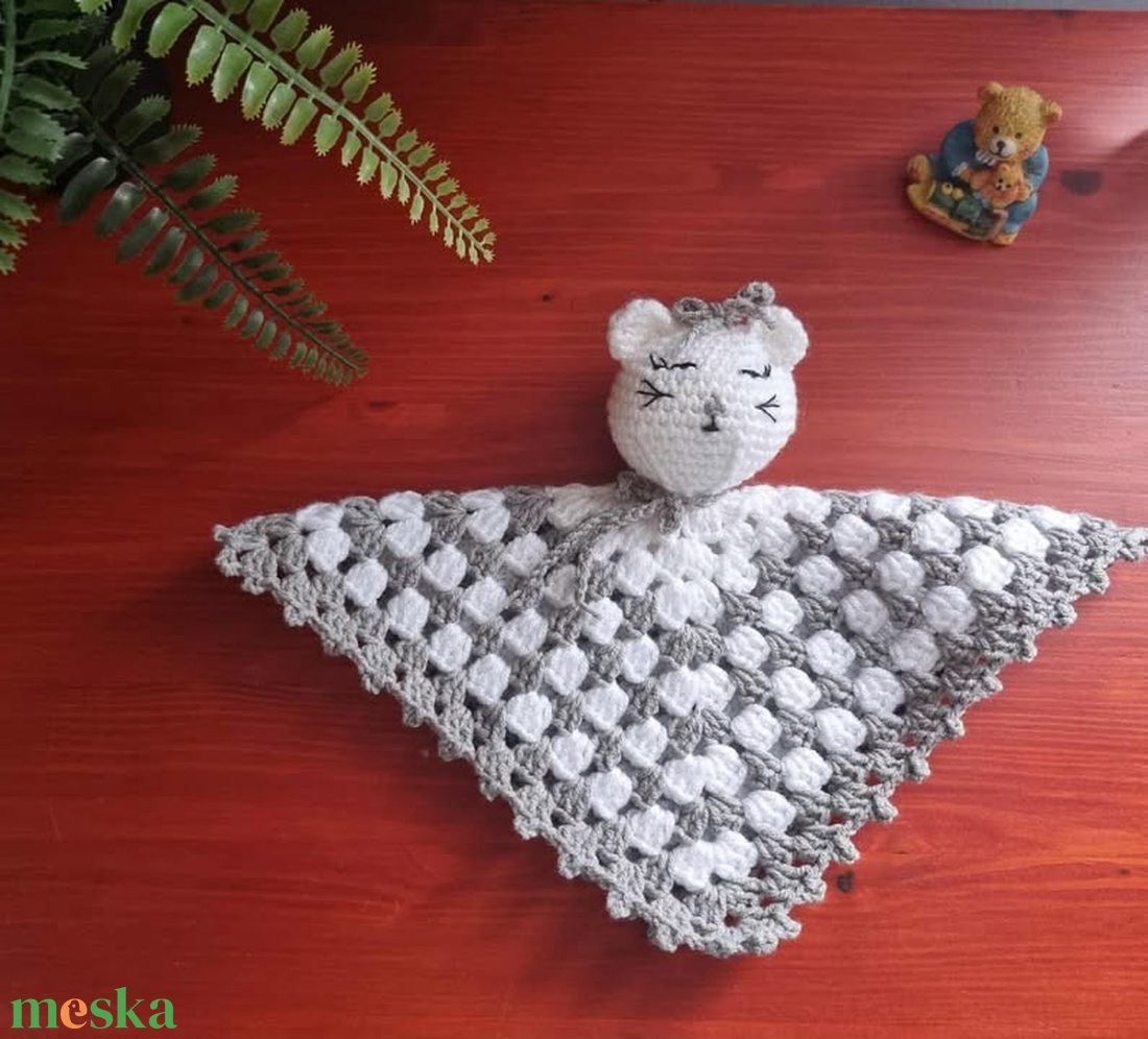 Horgolt cica szundikendő - játék & sport - 3 éves kor alattiaknak - alvóka & rongyi - Meska.hu Horgolt cica szundikendő - játék & sport - 3 éves kor alattiaknak - alvóka & rongyi - Meska.hu