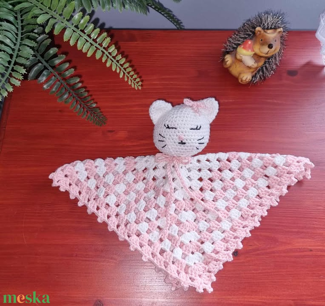 Horgolt cicás szundikendő - játék & sport - 3 éves kor alattiaknak - alvóka & rongyi - Meska.hu Horgolt cicás szundikendő - játék & sport - 3 éves kor alattiaknak - alvóka & rongyi - Meska.hu