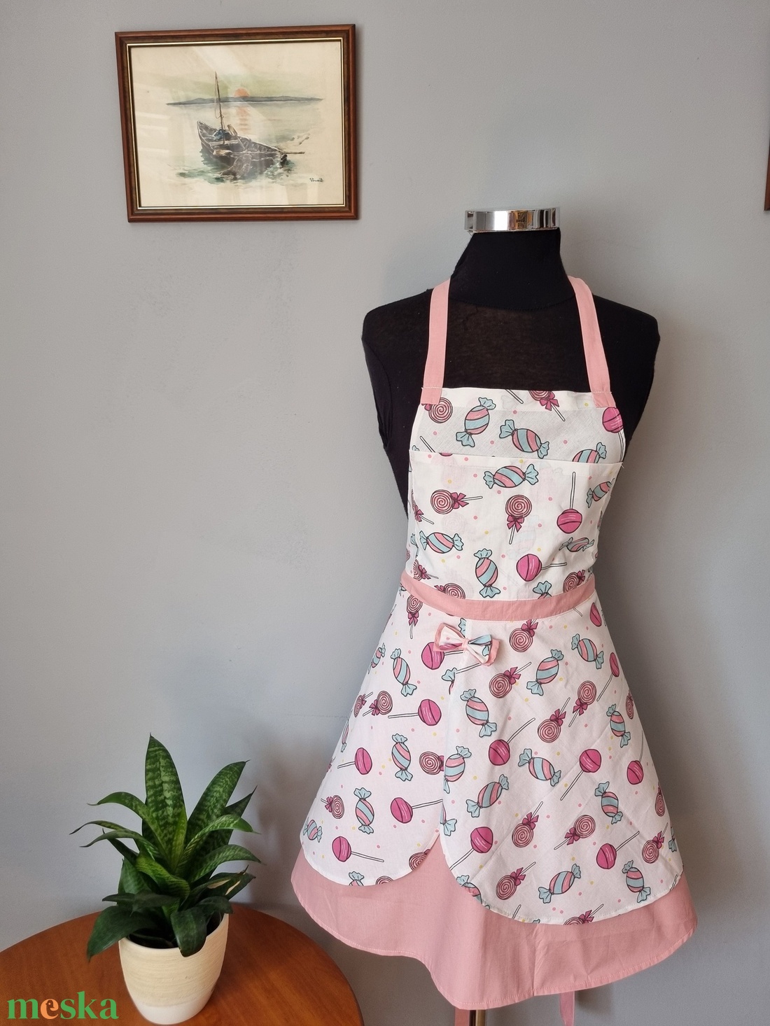 Cukorka mintás ,loknis kötény - otthon & életmód - konyhafelszerelés, tálalás - konyhai textil - kötény - Meska.hu Cukorka mintás ,loknis kötény - otthon & életmód - konyhafelszerelés, tálalás - konyhai textil - kötény - Meska.hu