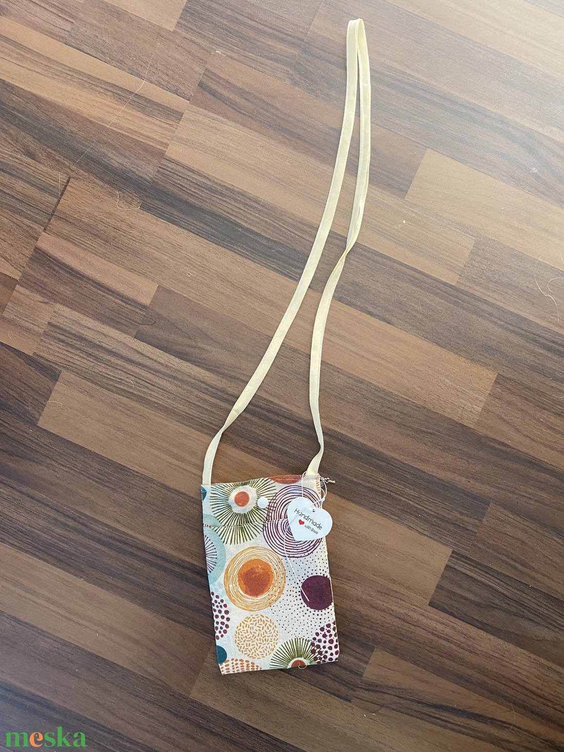 Loneta minimál válltáska - táska & tok - kézitáska & válltáska - vállon átvethető táska - Meska.hu