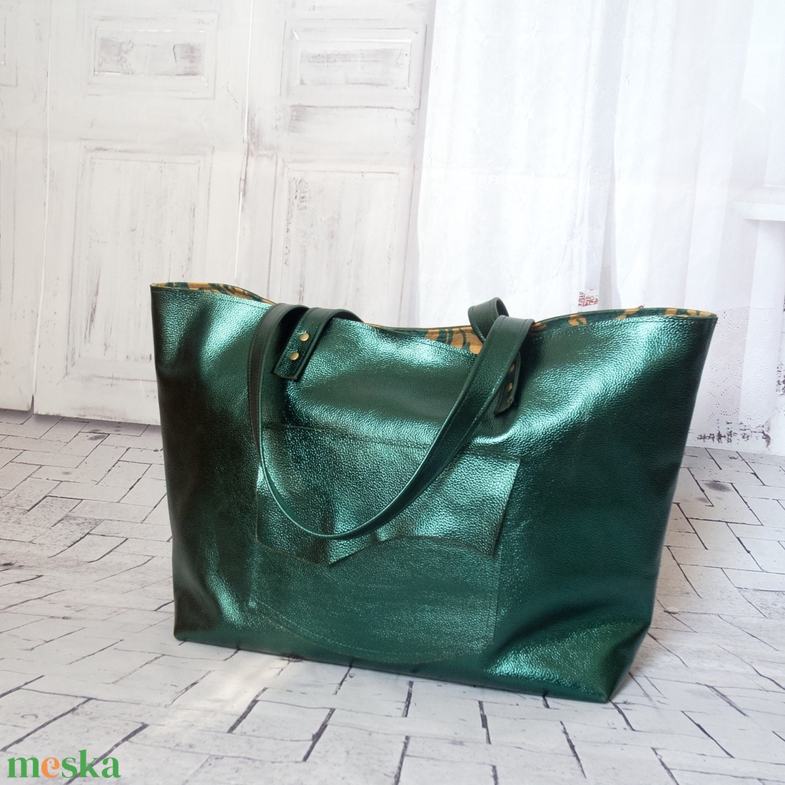 Metál sötétzöld valódi bőr tote táska � Olasz marhabőr válltáska, nagy méretű shopper külső zsebbel - táska & tok - kézitáska & válltáska - nagy pakolós táska - Meska.hu