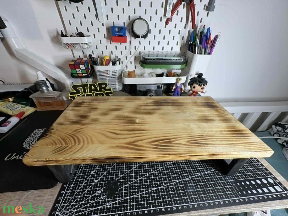 Monitortartó/asztalrendszerező 3D nyomtatott talpakkal - otthon & életmód - tárolás & rendszerezés - íróasztali tároló - Meska.hu