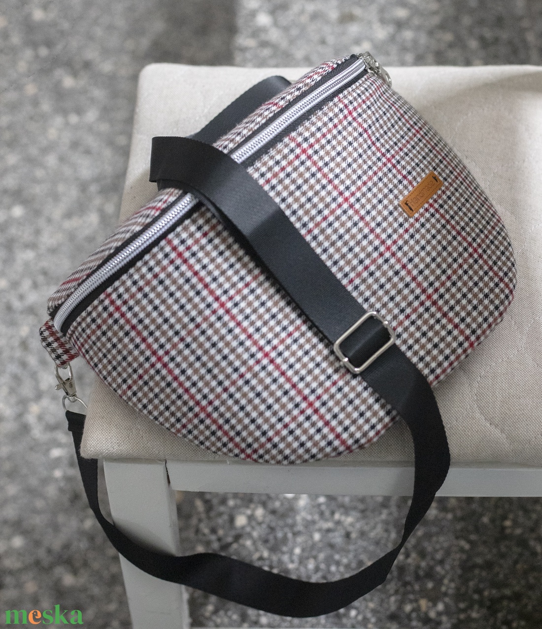 Őszi hangulatú, kocka mintás testtáska - táska & tok - variálható táska - Meska.hu