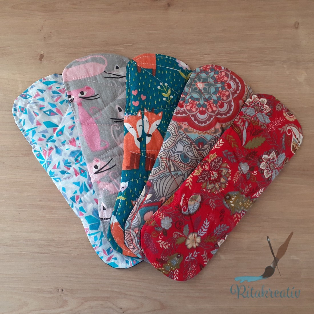 10db 22cm eü mosható betét meglepetés mintával - szépségápolás - intim higiénia - intimbetét - Meska.hu