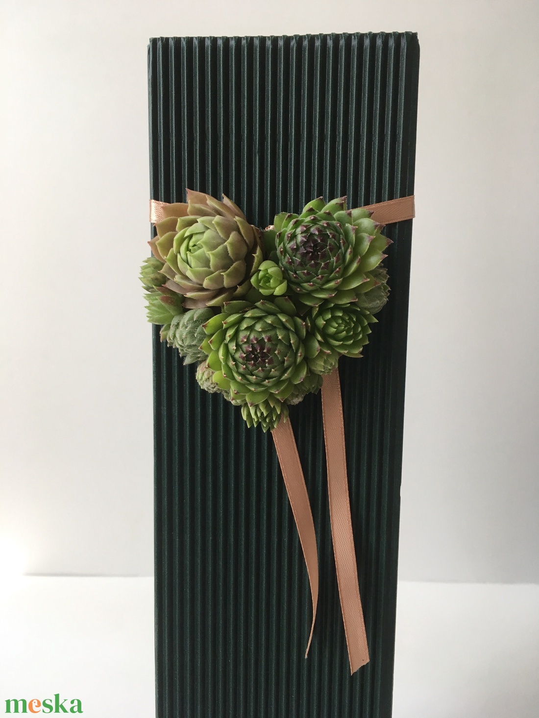 Kövirózsa szív-ajándékcsomagoláshoz - otthon & életmód - papír, írószer - ajándékozás kellékei - ajándékkísérő - Meska.hu