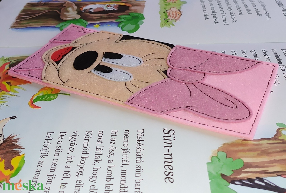 Minnie könyvjelző - könyv & zene - könyvjelző - Meska.hu Minnie könyvjelző - könyv & zene - könyvjelző - Meska.hu