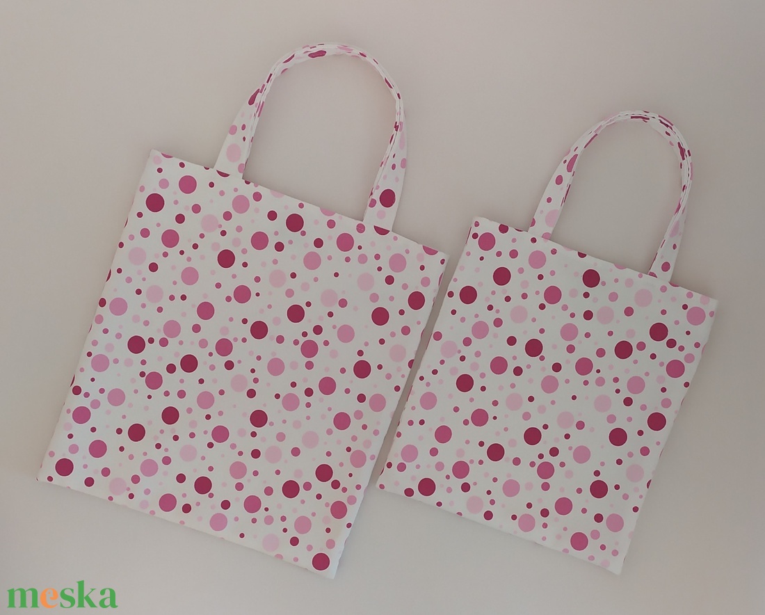 KÉSZLETEN! Anya-lánya - Bevásárló táska - pöttyös - táska & tok - bevásárlás & shopper táska - shopper, textiltáska, szatyor - Meska.hu KÉSZLETEN! Anya-lánya - Bevásárló táska - pöttyös - táska & tok - bevásárlás & shopper táska - shopper, textiltáska, szatyor - Meska.hu