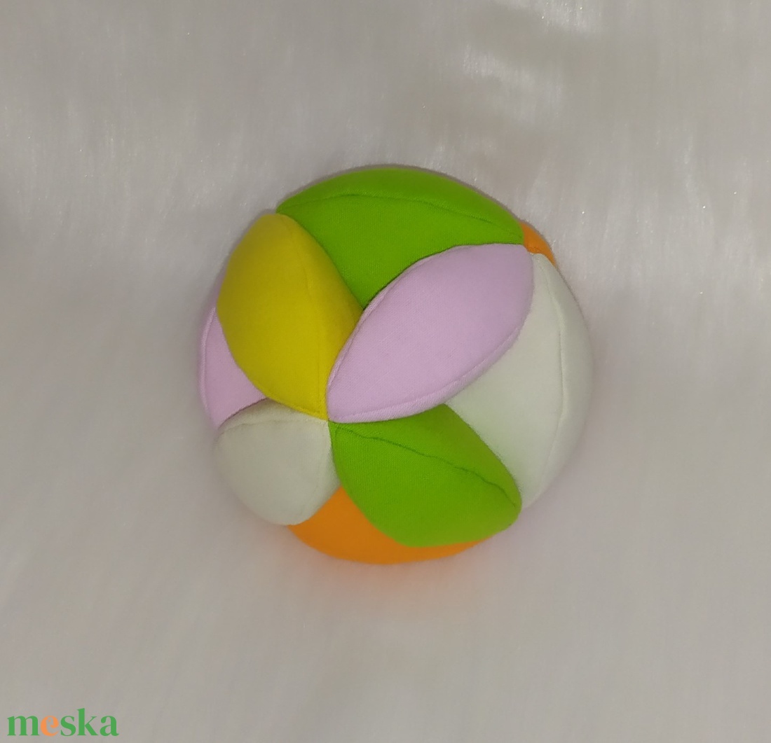 Névre szóló babalabda (12 cm átmérőjű) - Luca - játék & sport - 3 éves kor alattiaknak - babalabda - Meska.hu Névre szóló babalabda (12 cm átmérőjű) - Luca - játék & sport - 3 éves kor alattiaknak - babalabda - Meska.hu