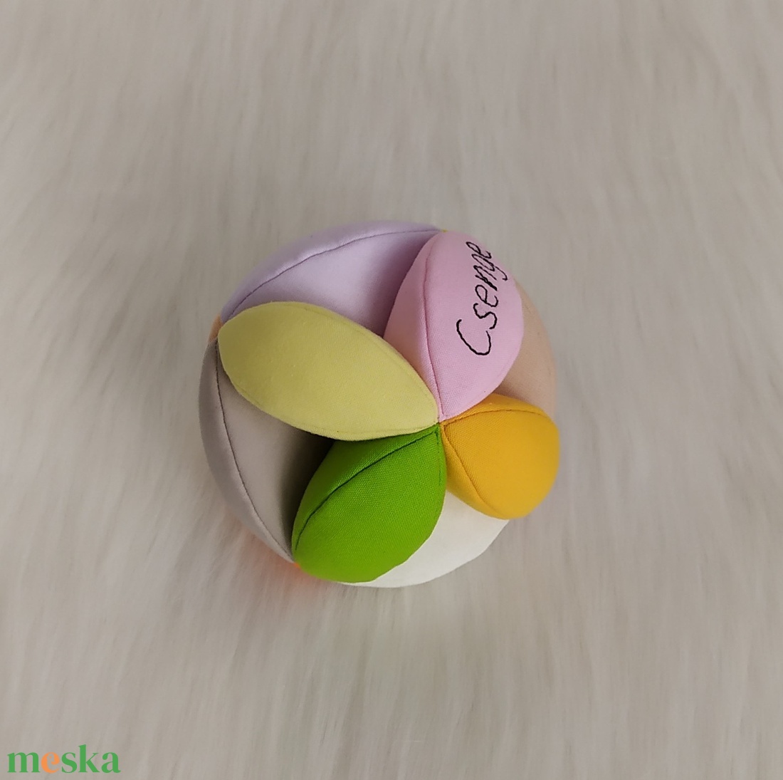Névre szóló babalabda (12 cm átmérőjű) - Csenge - játék & sport - 3 éves kor alattiaknak - babalabda - Meska.hu