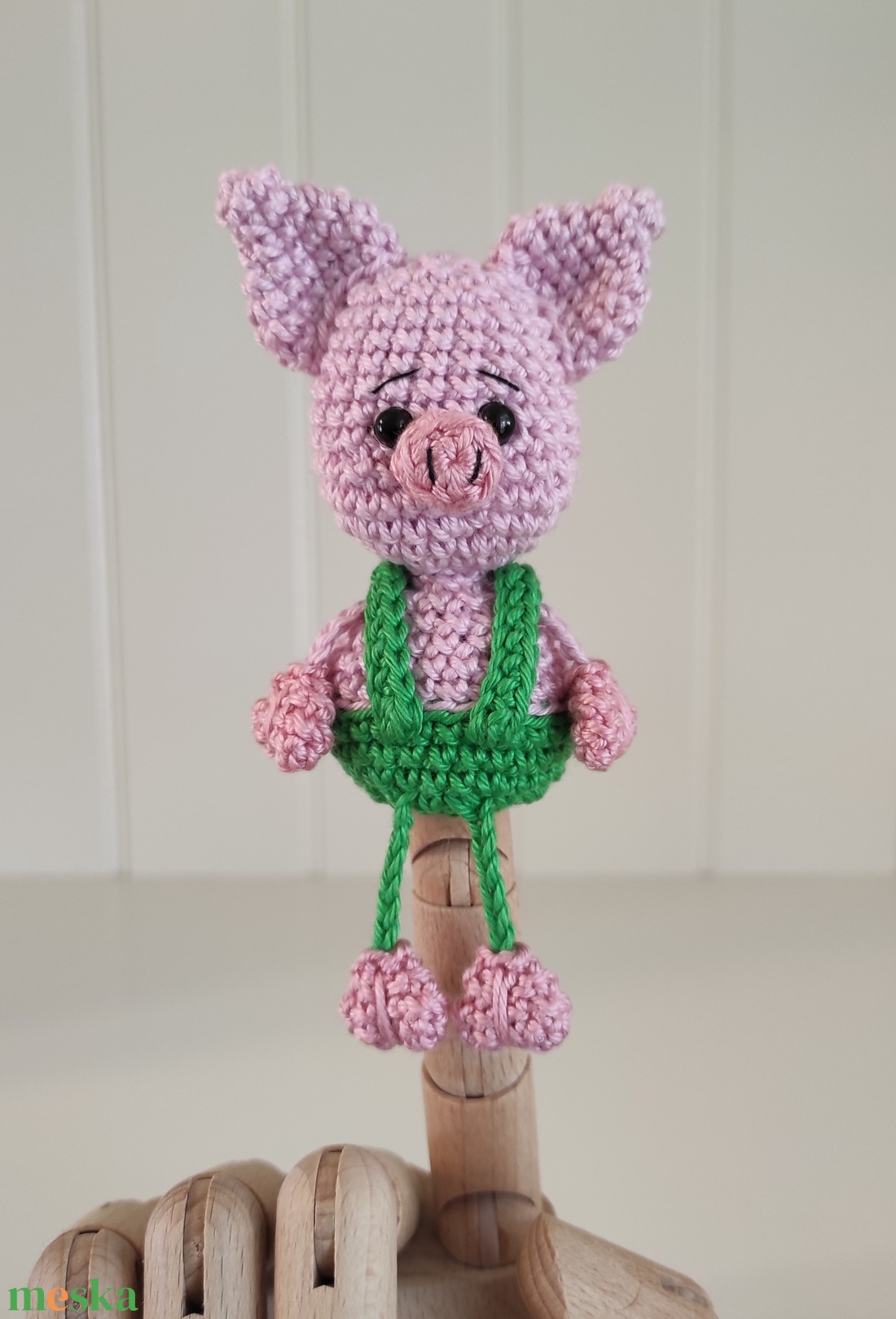 KÉSZLETEN! Késztermék! Amigurumi ujjbáb - Misi a kismalac (zöld) - játék & sport - bábok - ujjbáb - Meska.hu KÉSZLETEN! Késztermék! Amigurumi ujjbáb - Misi a kismalac (zöld) - játék & sport - bábok - ujjbáb - Meska.hu