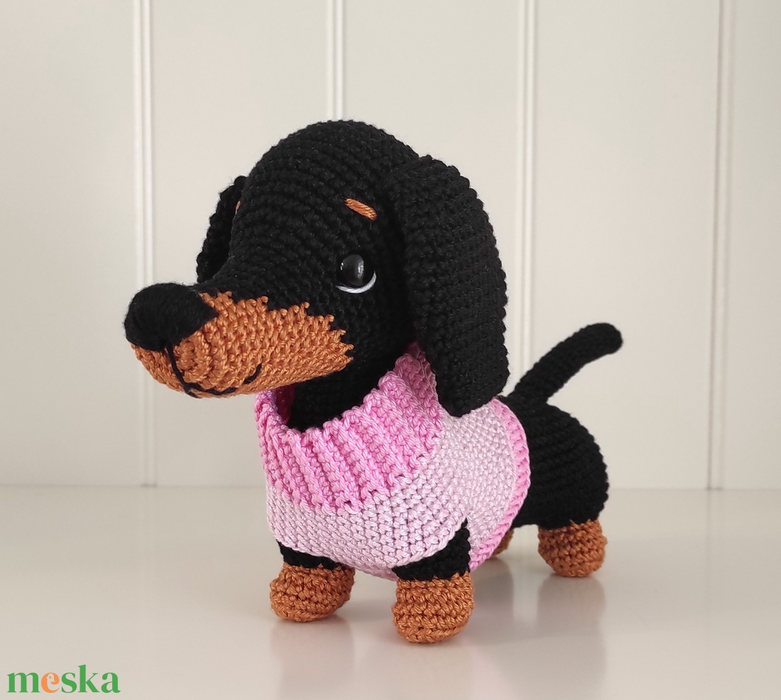 KÉSZLETEN!  Tacsi rózsaszín pulcsiban... - játék & sport - plüssállat & játékfigura - kutya - Meska.hu