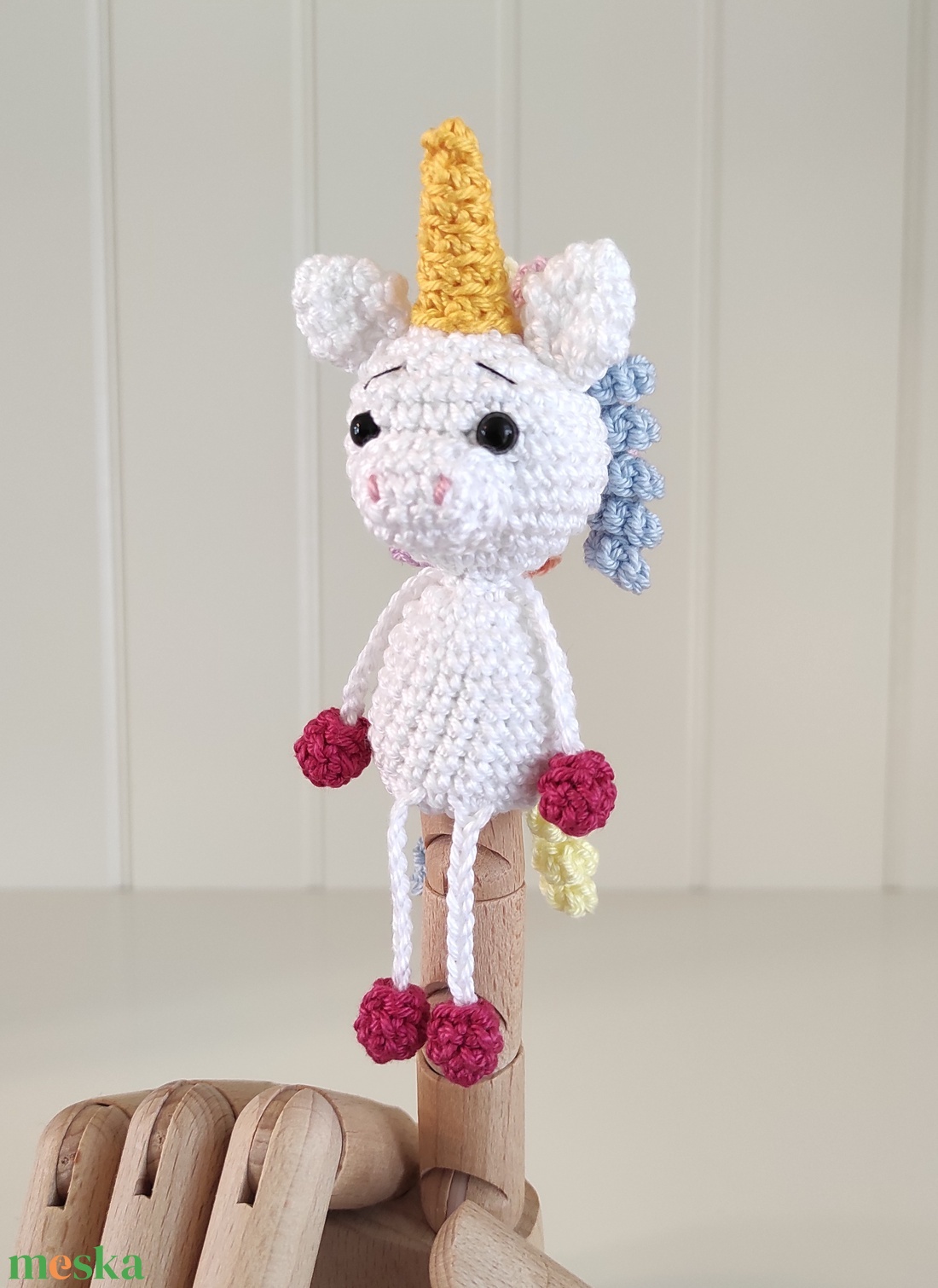 KÉSZLETEN! Késztermék! Lili az unikornis - ujjbáb - játék & sport - bábok - ujjbáb - Meska.hu